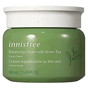 4. كريم مرطب للوجه بخلاصة الشاي الأخضر من إينيس فري Innisfree Green Tea Cream