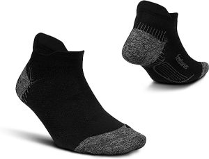 10. فيتشرجورب تخفيف التهاب العظمة الشوكية Feetures Plantar Fasciitis Relief Sock